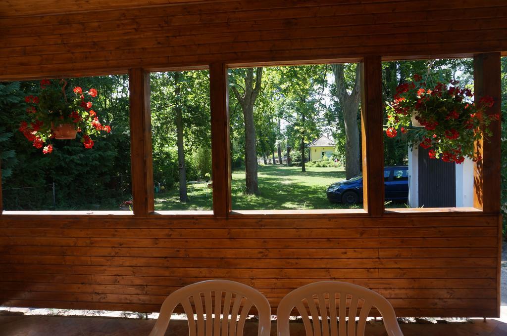 Honved Apartmanhaz Балатонлелле Экстерьер фото